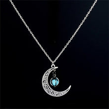 Load image into Gallery viewer, Moon Glowing Necklace - Velvet Visions